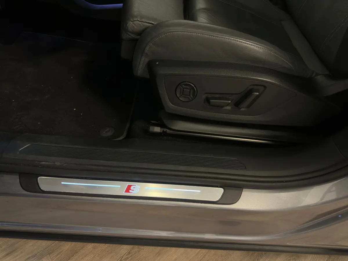 50 quattro Launch S-Line |edition Advanced 77 kWh|SONOS|HUD|