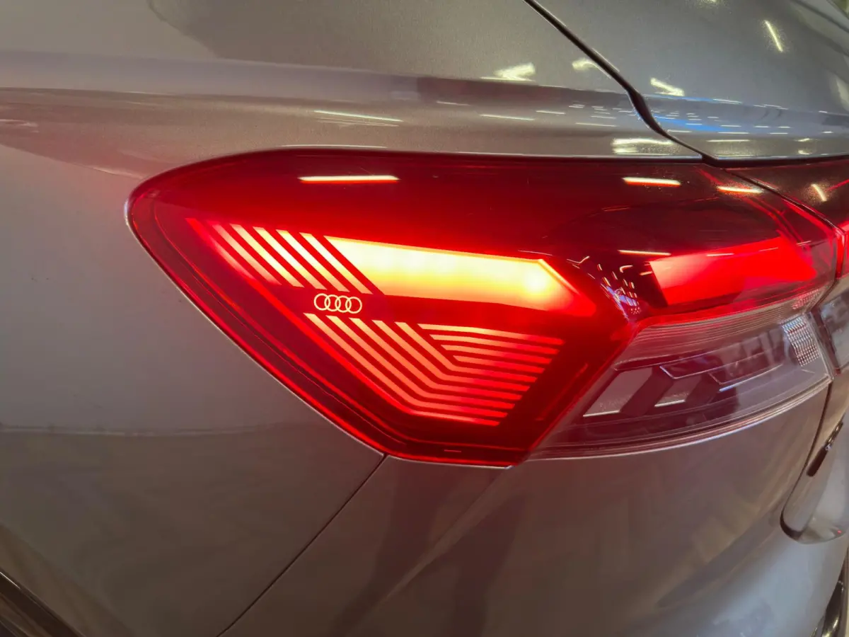 50 quattro Launch S-Line |edition Advanced 77 kWh|SONOS|HUD|