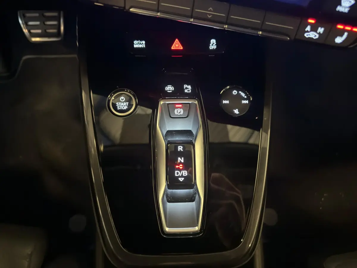 50 quattro Launch S-Line |edition Advanced 77 kWh|SONOS|HUD|