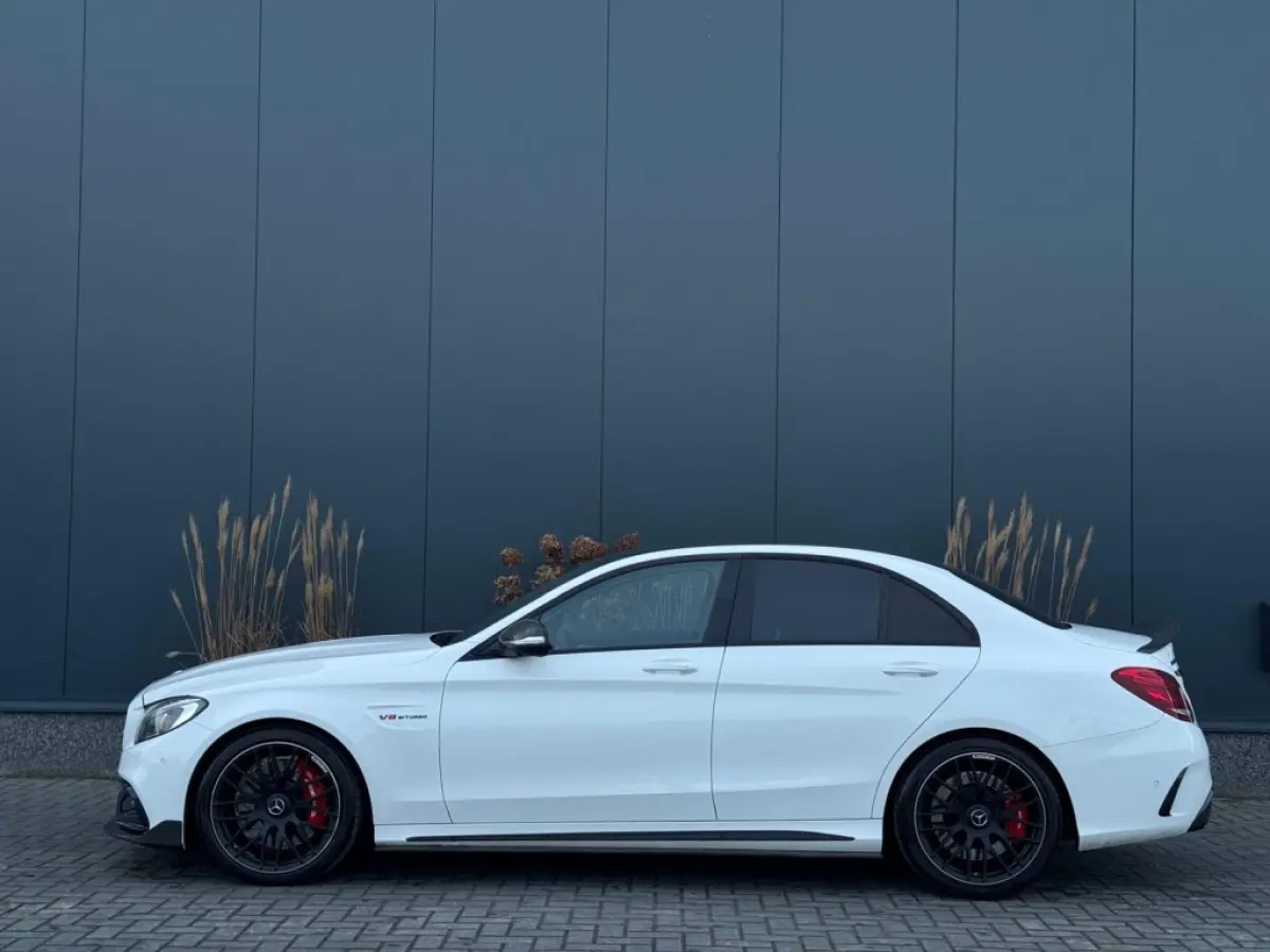 AMG 63 NAVI 360 CAMERA LEDER LED SPORTVELGEN
