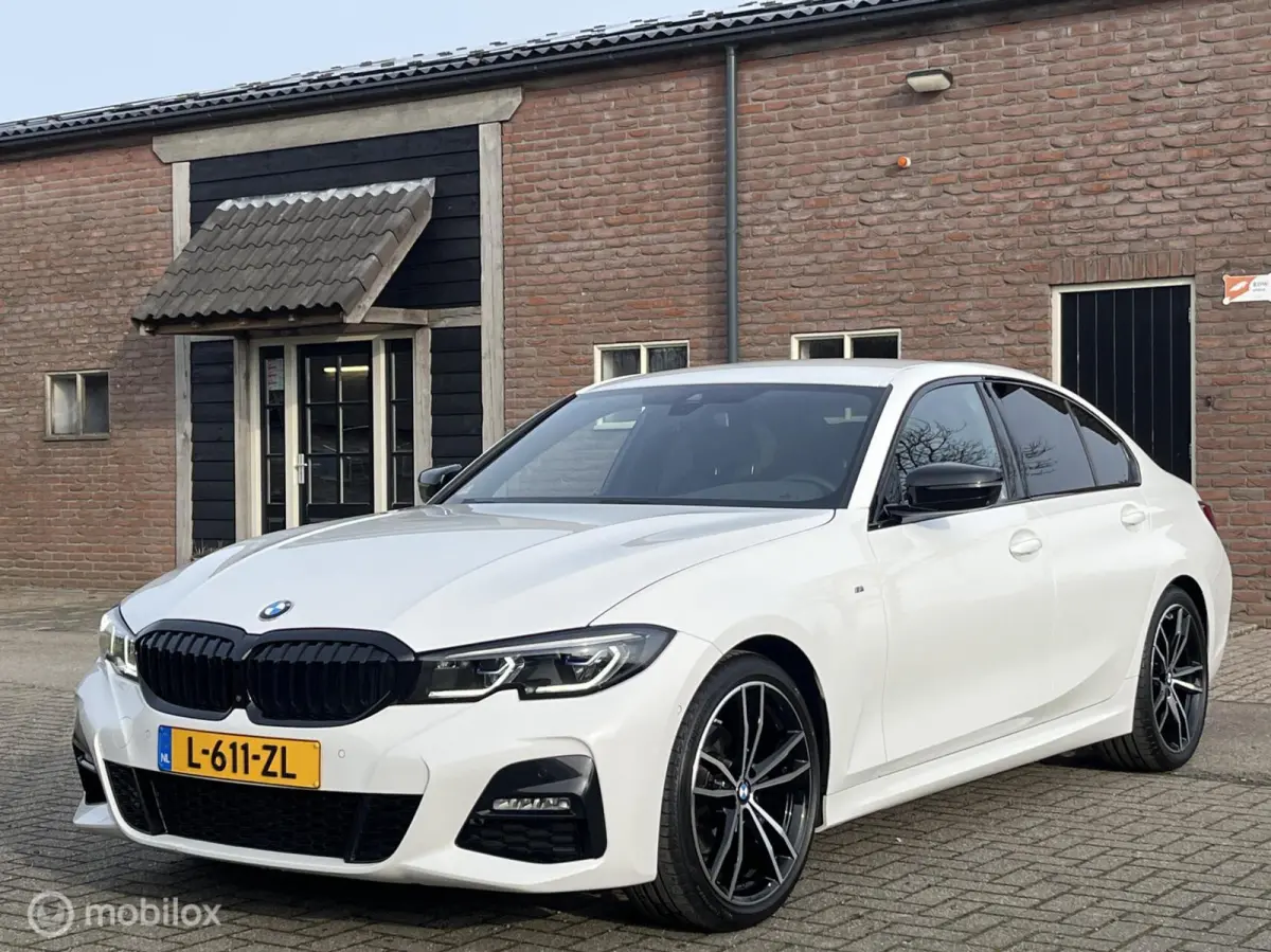 320i Business Edition Plus M-Sport Laser Camera Garantie Premium Bmw