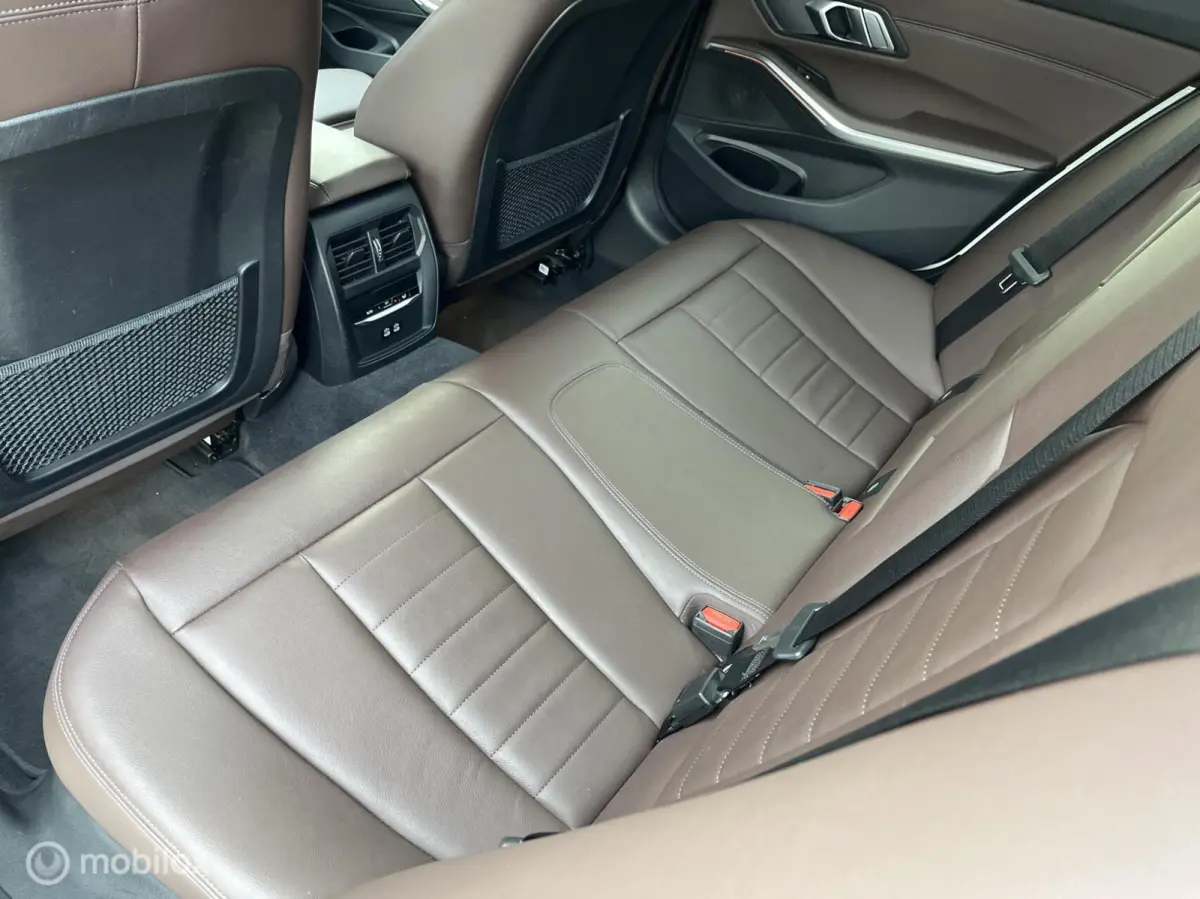 320i Business Edition Plus M-Sport Laser Camera Garantie Premium Bmw
