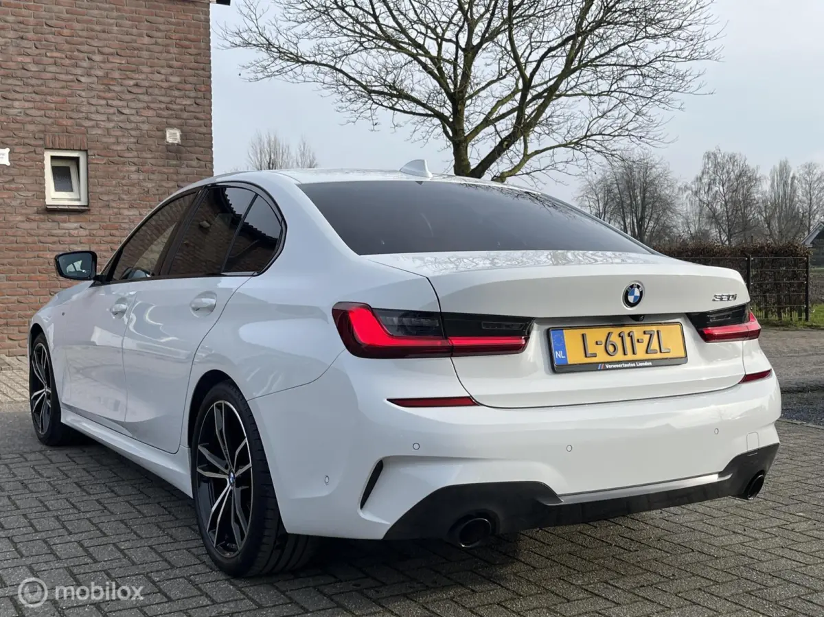 320i Business Edition Plus M-Sport Laser Camera Garantie Premium Bmw