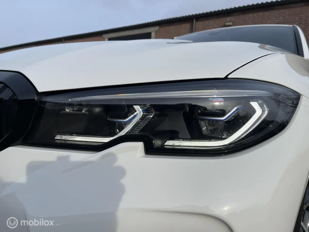 320i Business Edition Plus M-Sport Laser Camera Garantie Premium Bmw