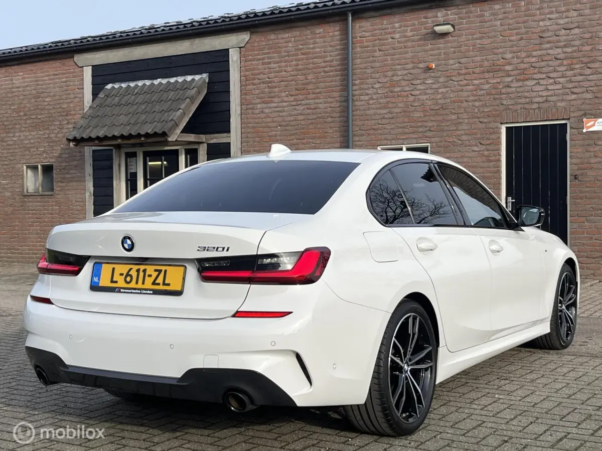320i Business Edition Plus M-Sport Laser Camera Garantie Premium Bmw