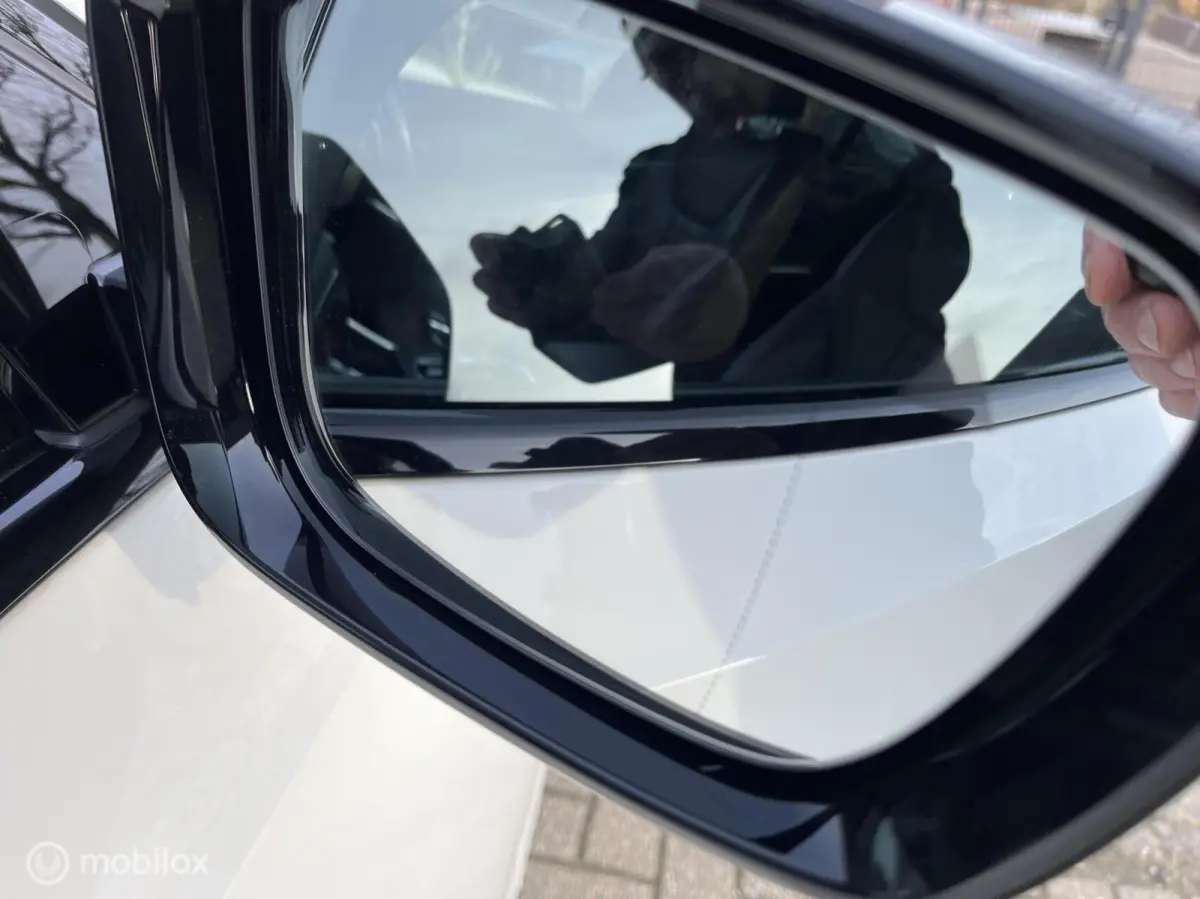 320i Business Edition Plus M-Sport Laser Camera Garantie Premium Bmw