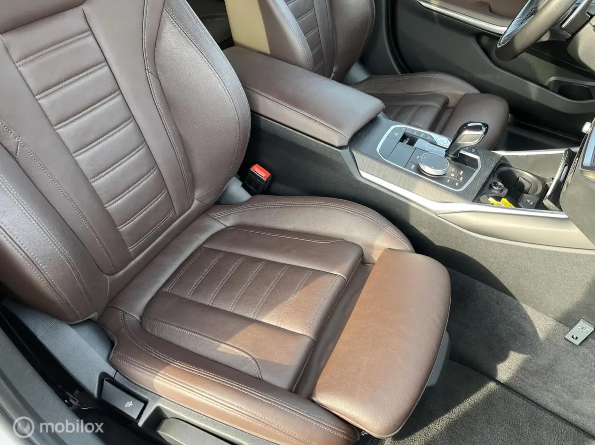 320i Business Edition Plus M-Sport Laser Camera Garantie Premium Bmw