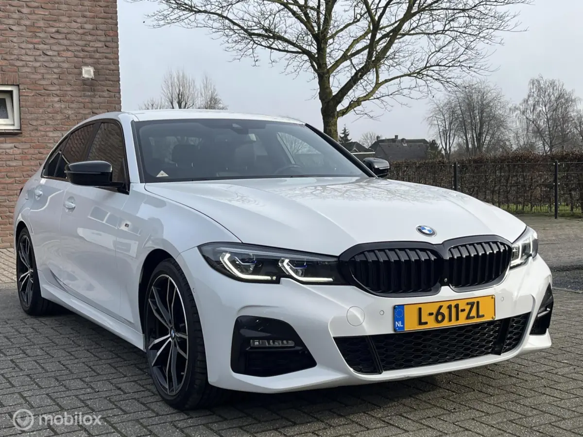 320i Business Edition Plus M-Sport Laser Camera Garantie Premium Bmw