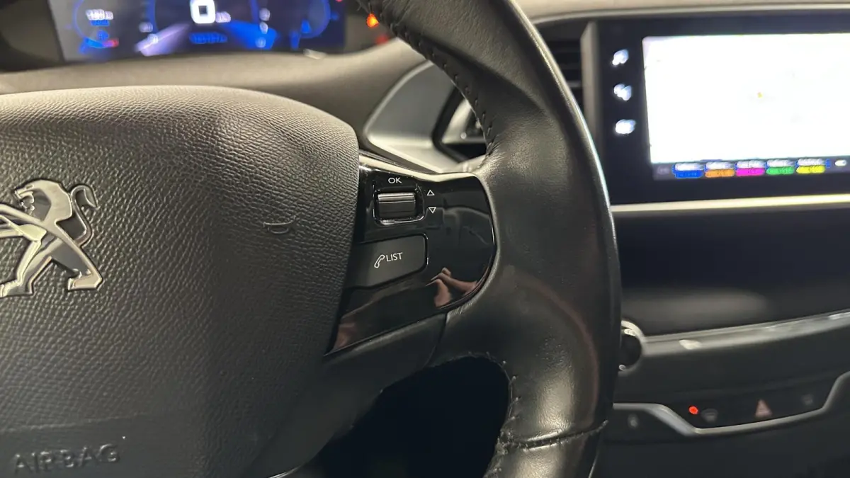 1.2 PureTech Blue Lease Allure TREKHAAK CAMERA NAVI CRUISE LM.