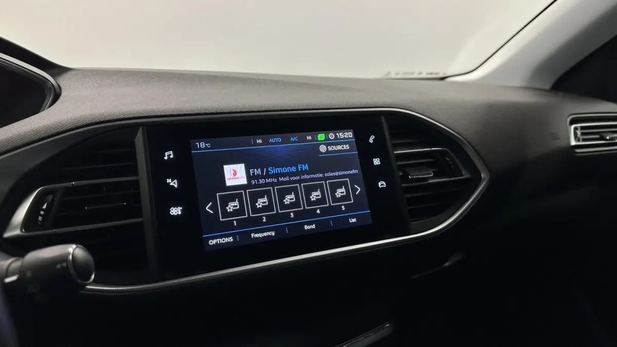 1.2 PureTech Blue Lease Allure TREKHAAK CAMERA NAVI CRUISE LM.