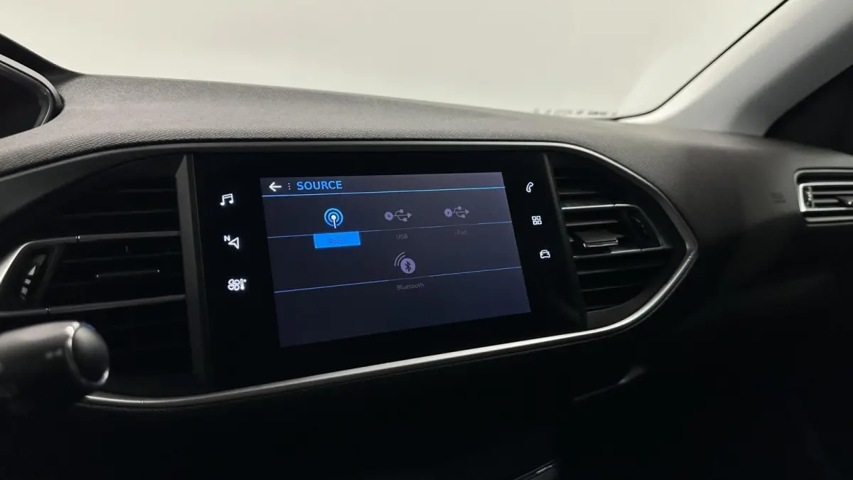 1.2 PureTech Blue Lease Allure TREKHAAK CAMERA NAVI CRUISE LM.