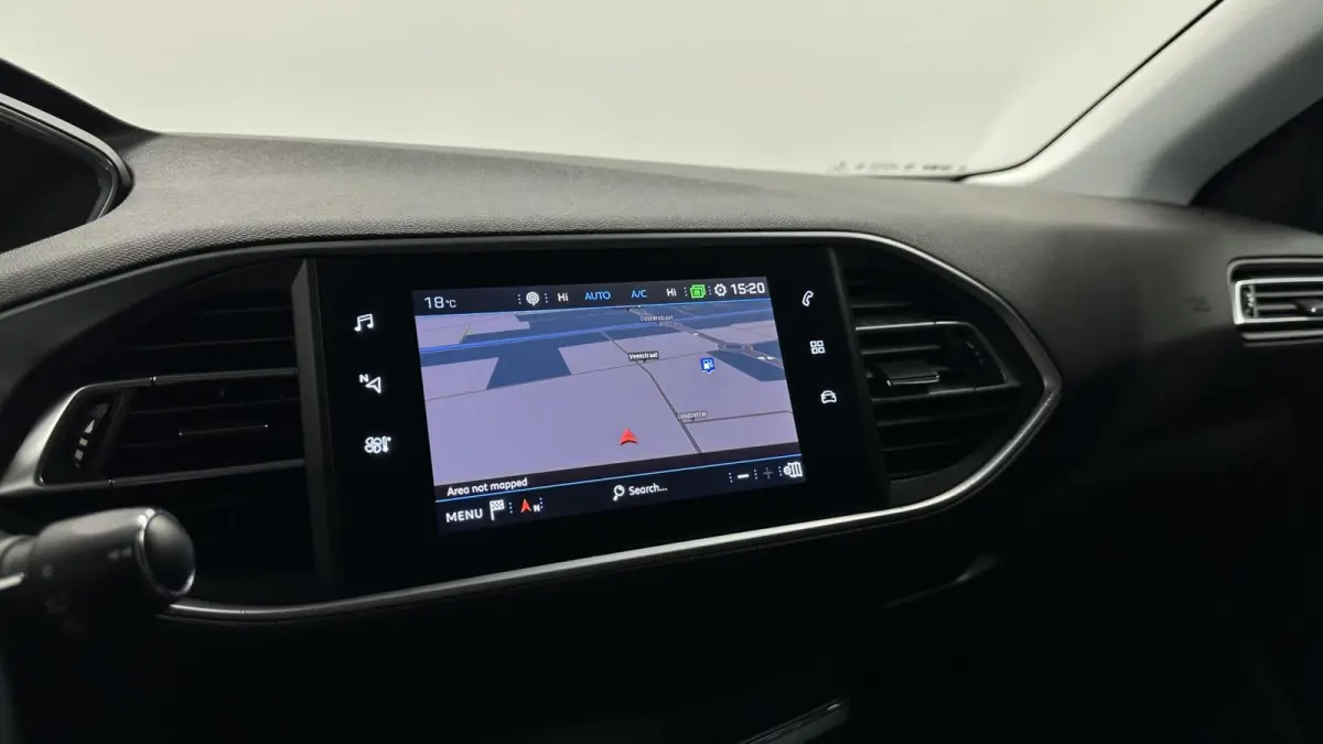 1.2 PureTech Blue Lease Allure TREKHAAK CAMERA NAVI CRUISE LM.