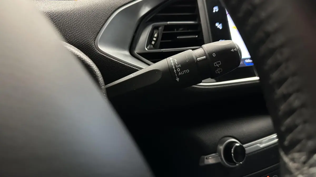 1.2 PureTech Blue Lease Allure TREKHAAK CAMERA NAVI CRUISE LM.