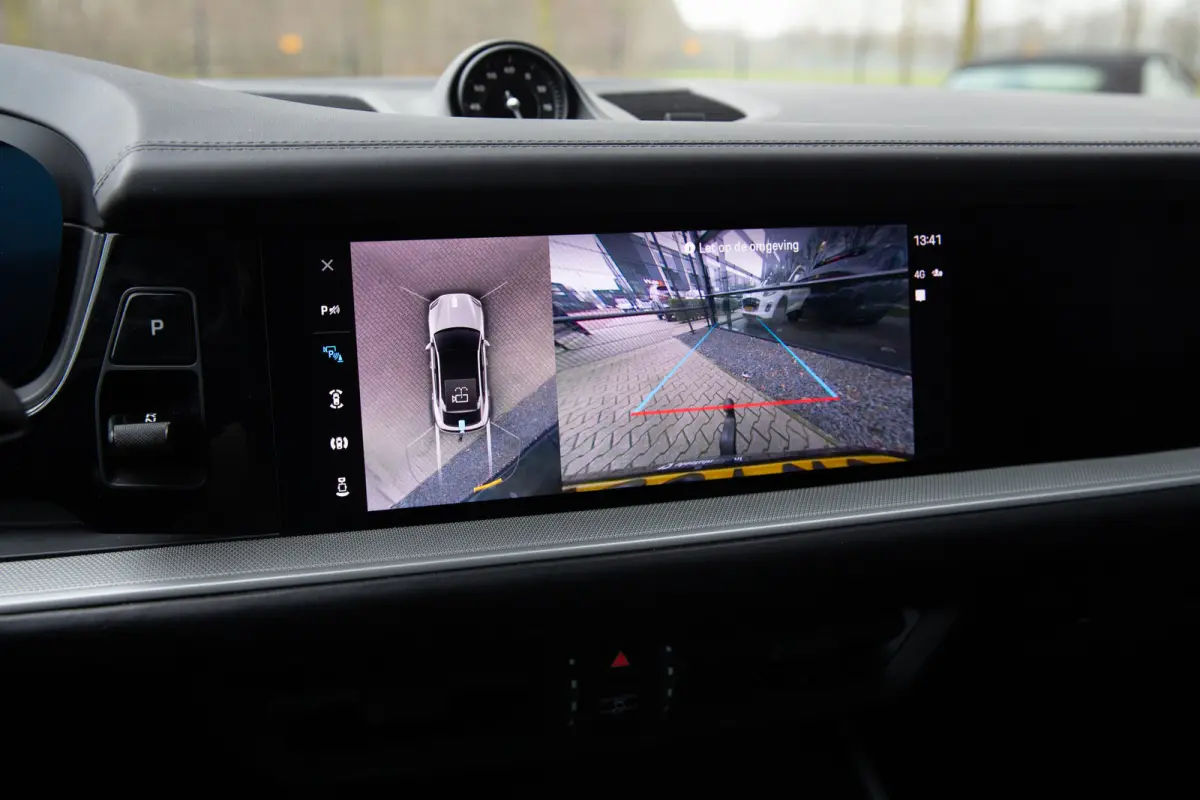 3.0 E-Hybrid , Arctic Grey, SportDesign, Trekhaak, Bijrijdersdisplay, Luchtvering