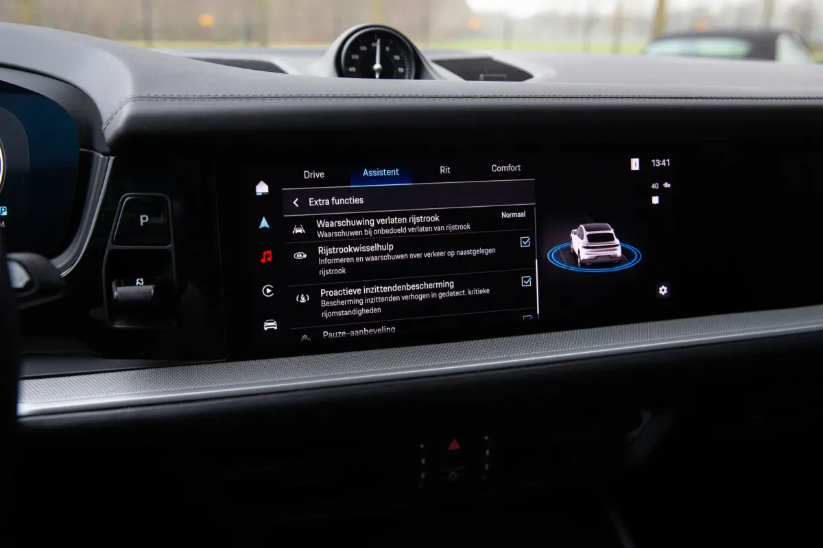 3.0 E-Hybrid , Arctic Grey, SportDesign, Trekhaak, Bijrijdersdisplay, Luchtvering