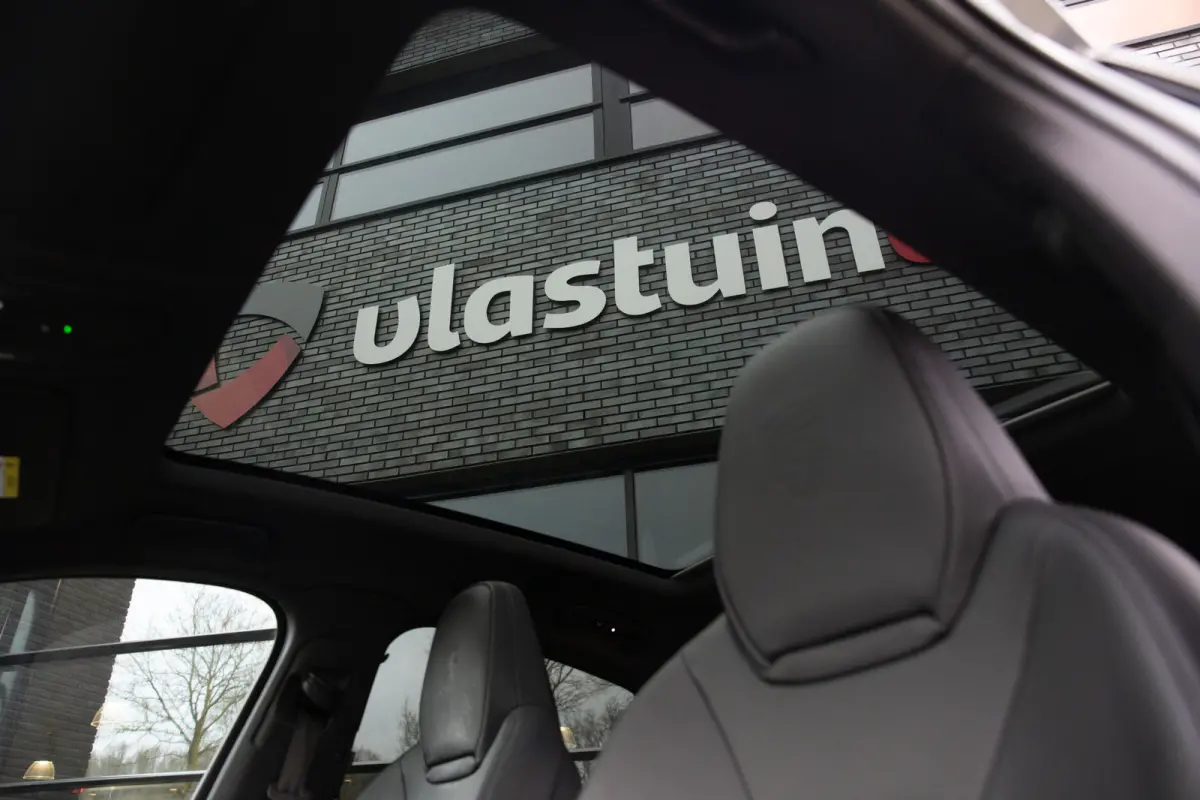 3.0 E-Hybrid , Arctic Grey, SportDesign, Trekhaak, Bijrijdersdisplay, Luchtvering