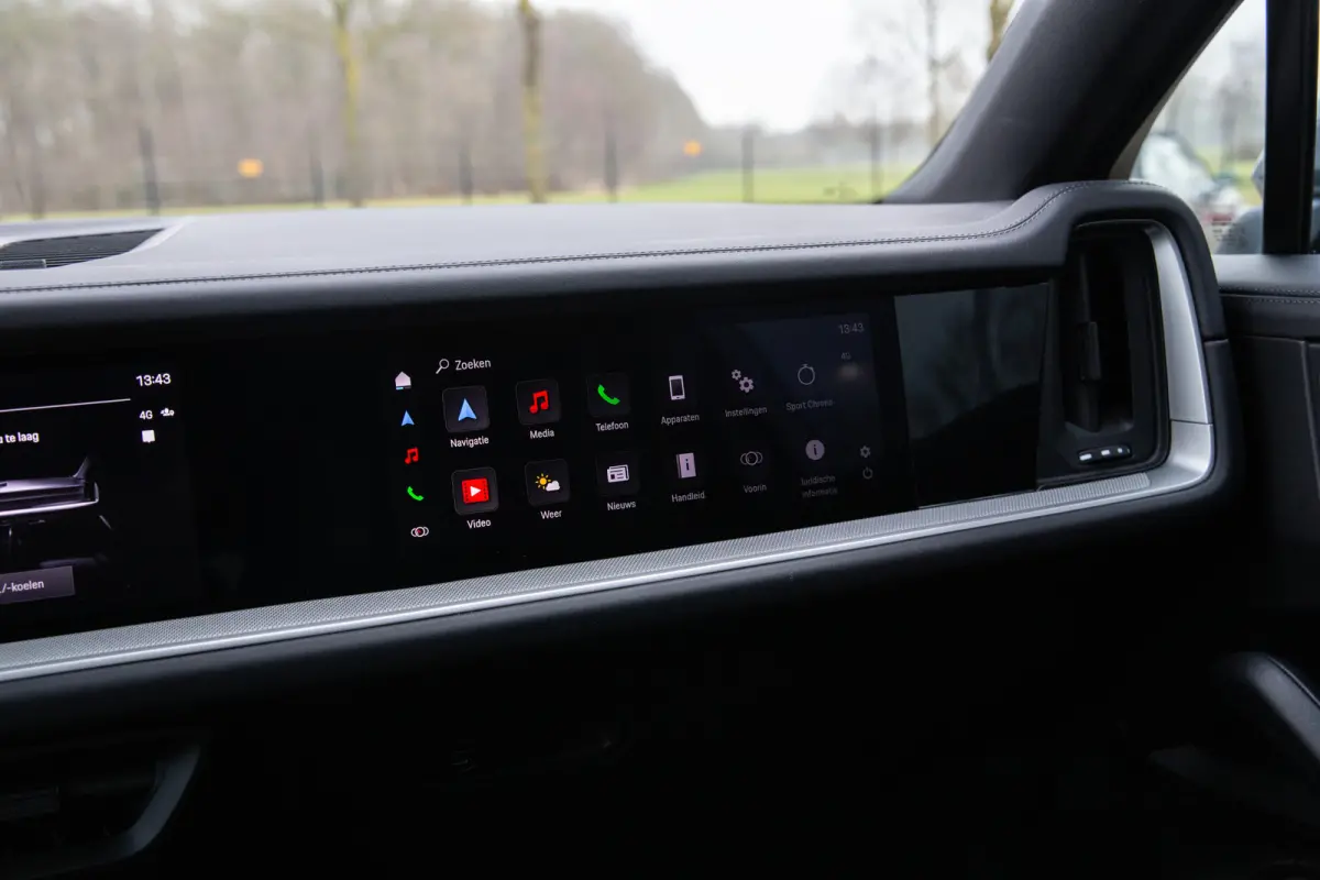 3.0 E-Hybrid , Arctic Grey, SportDesign, Trekhaak, Bijrijdersdisplay, Luchtvering