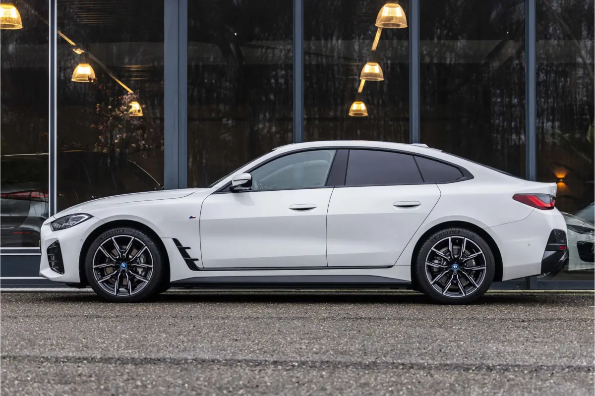 eDrive40 High Executive M-sport 84 kWh SOH 94.3%