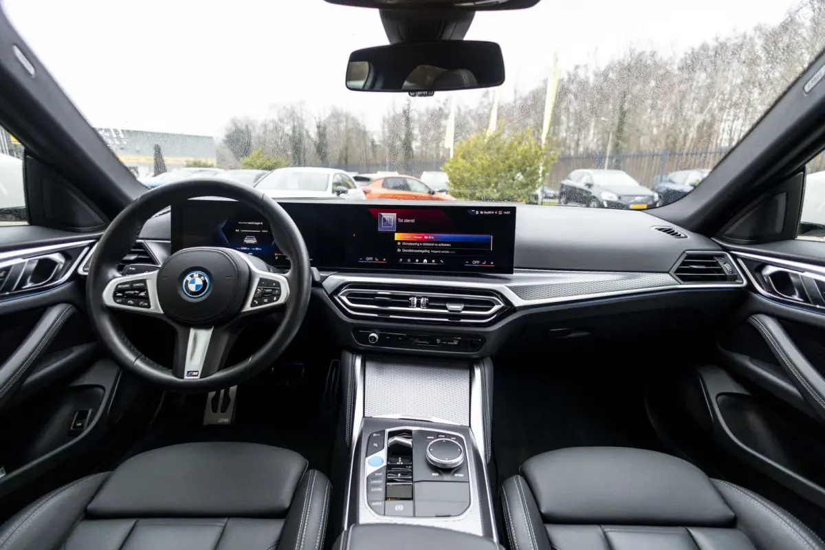 eDrive40 High Executive M-sport 84 kWh SOH 94.3%