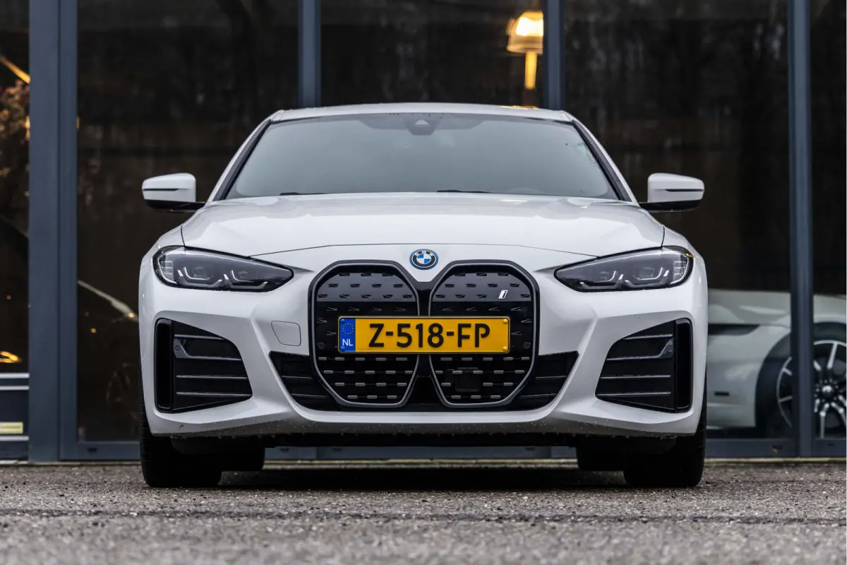 eDrive40 High Executive M-sport 84 kWh SOH 94.3%