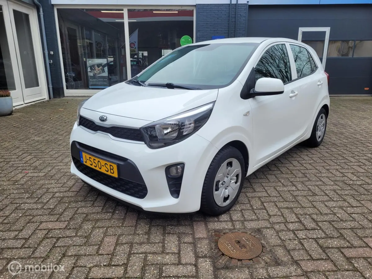 1.0 MPi ComfortPlusLine camera cruise carplay a/c