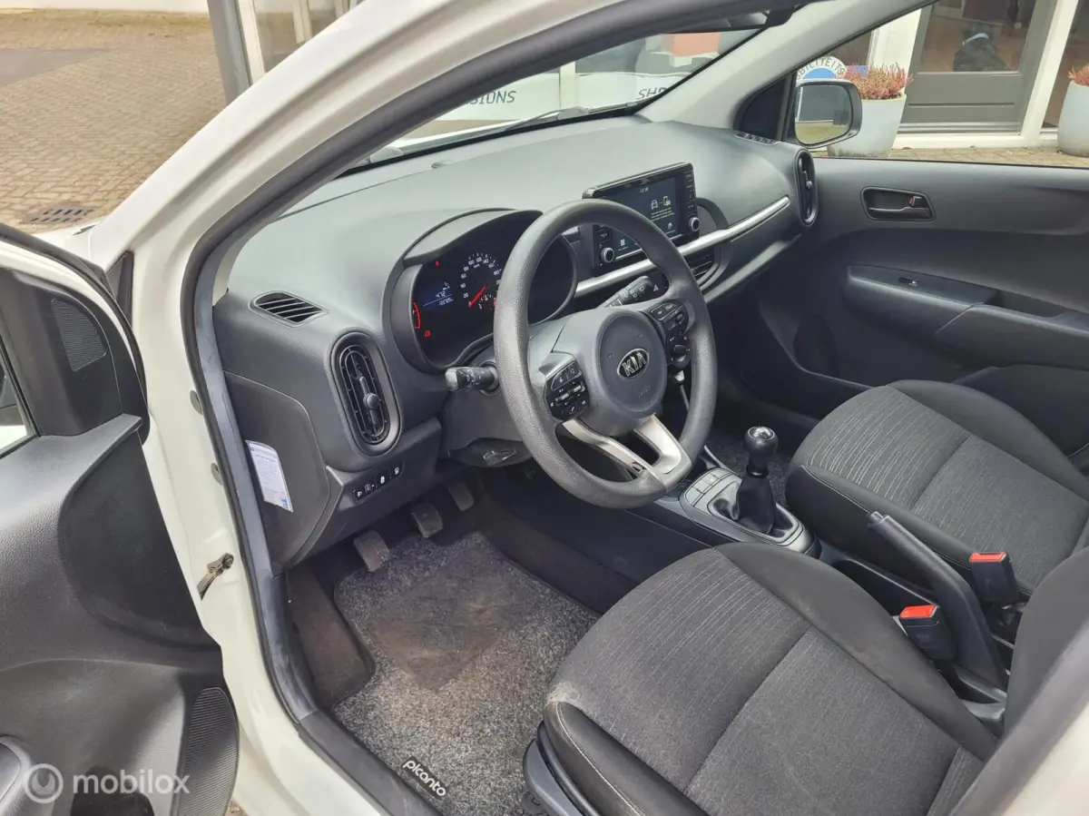 1.0 MPi ComfortPlusLine camera cruise carplay a/c