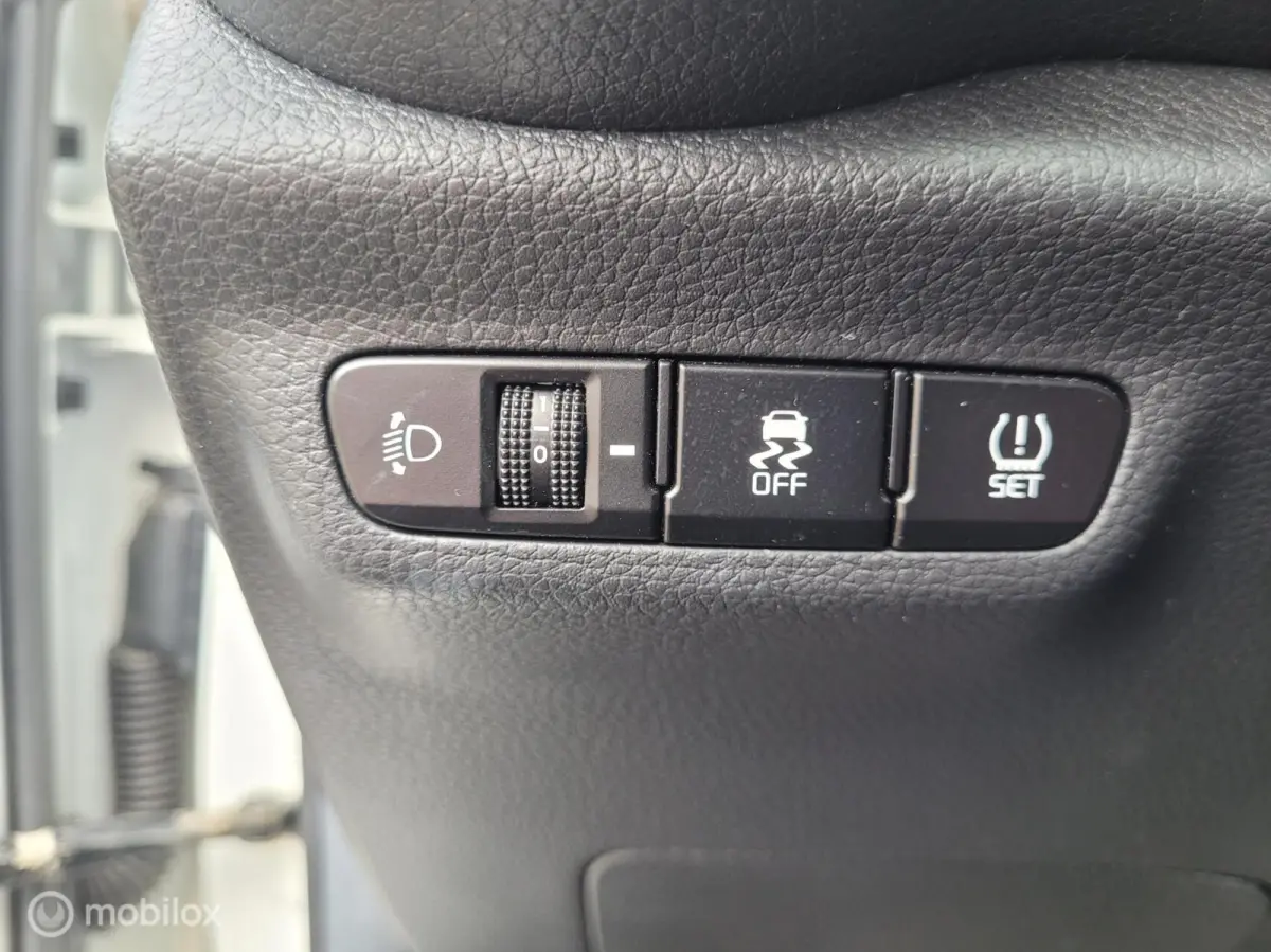 1.0 MPi ComfortPlusLine camera cruise carplay a/c
