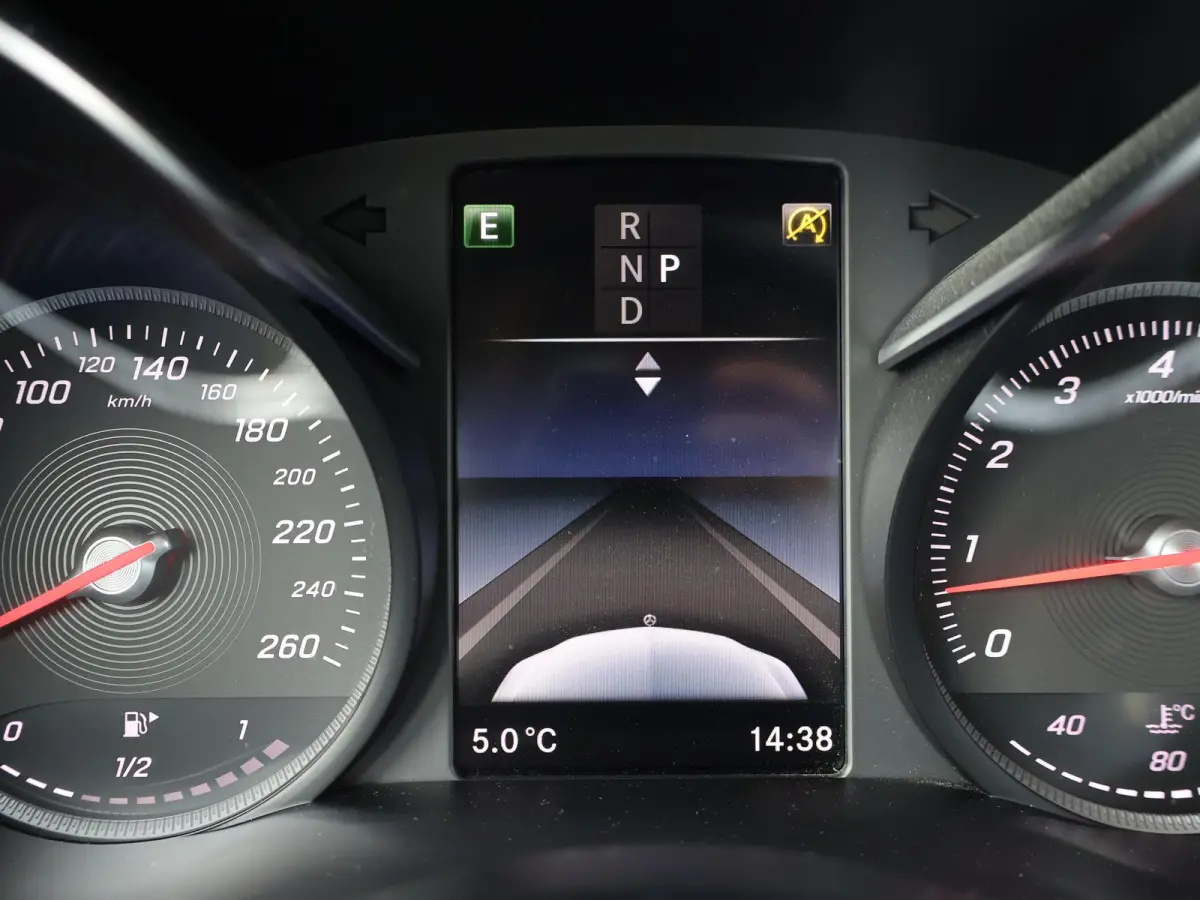 180 AUT. *85.348 km* + TREKHAAK | CAMERA | LED | NAVIGATIE | ORIG. NEDERLANDS