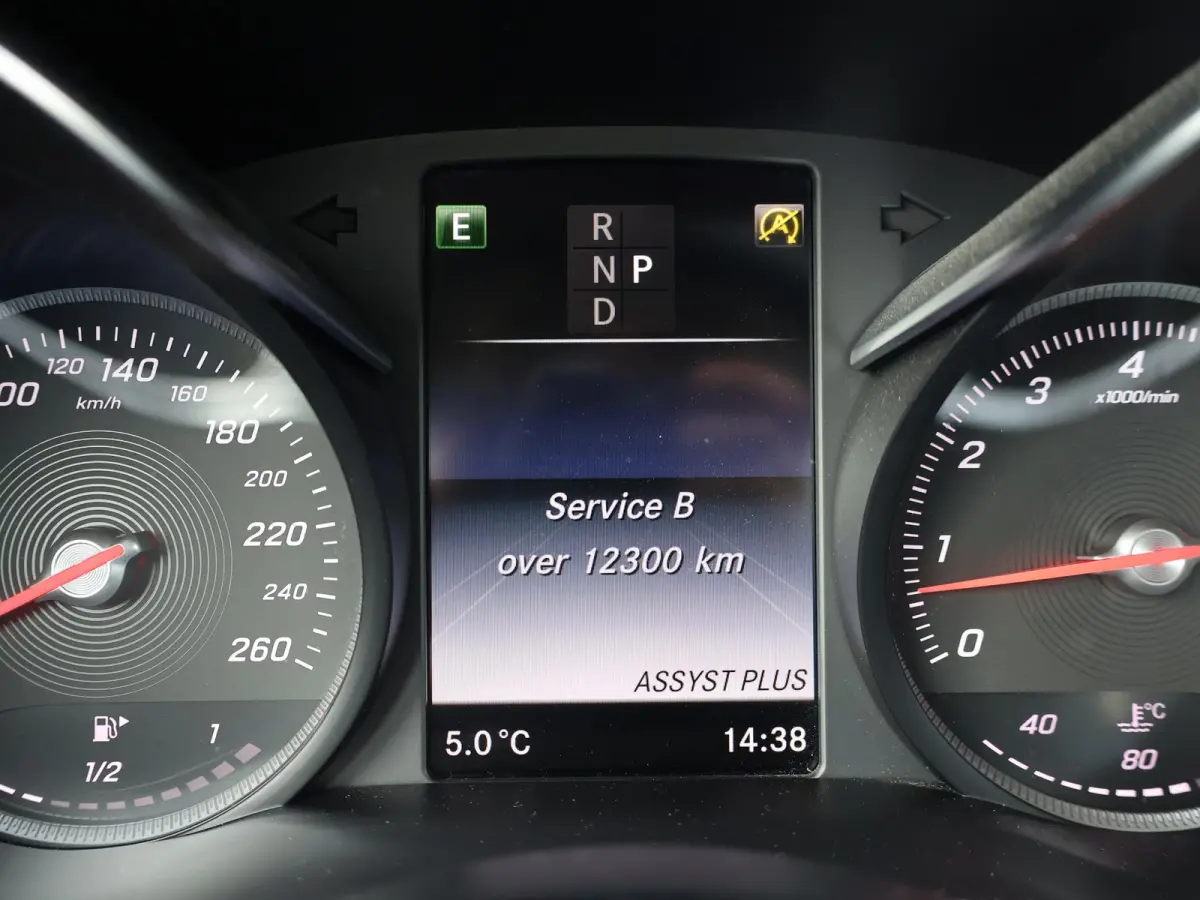 180 AUT. *85.348 km* + TREKHAAK | CAMERA | LED | NAVIGATIE | ORIG. NEDERLANDS