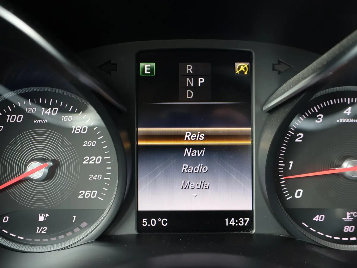 180 AUT. *85.348 km* + TREKHAAK | CAMERA | LED | NAVIGATIE | ORIG. NEDERLANDS