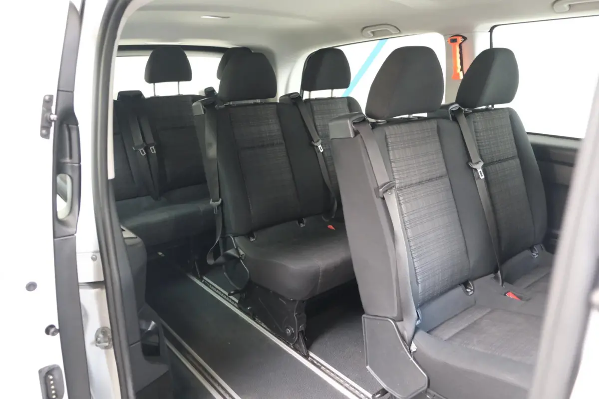 110 CDI Base Extra Lang 9p - > Export €16000,- Netto <