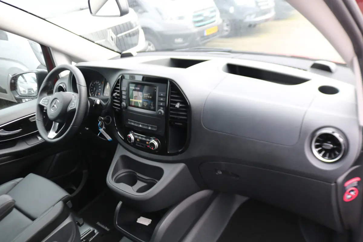 112 L3 60 kWh Black Line