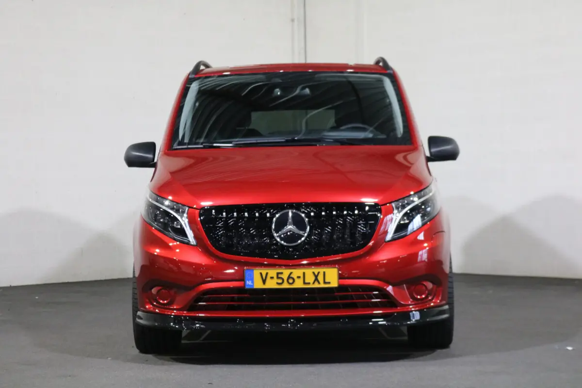 112 L3 60 kWh Black Line