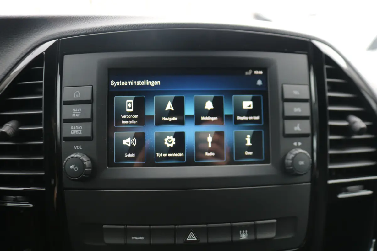 112 L3 60 kWh Black Line