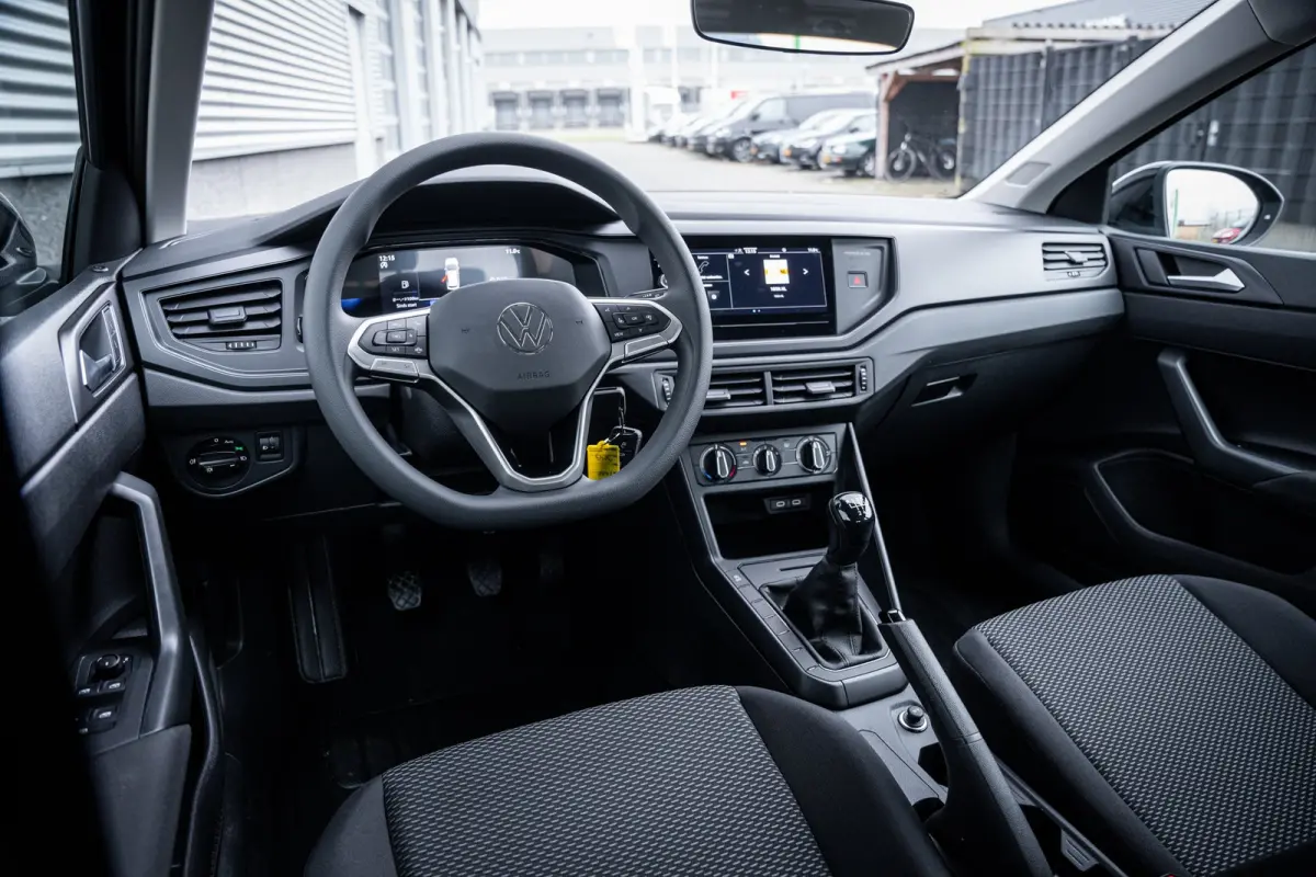 Edition | 'App-Connect' smartphone integratie | Achterlichten LED | Afstandscontrolesysteem (Front Assist)