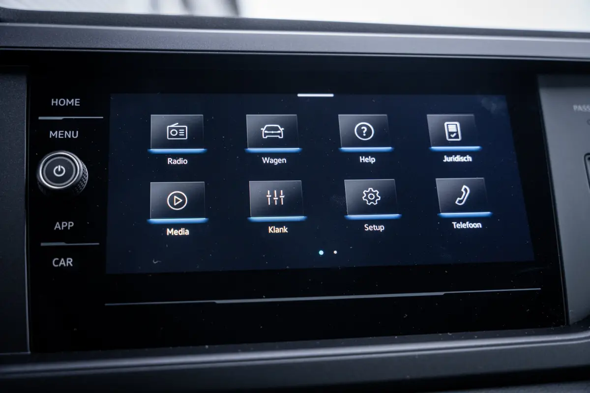Edition | 'App-Connect' smartphone integratie | Achterlichten LED | Afstandscontrolesysteem (Front Assist)