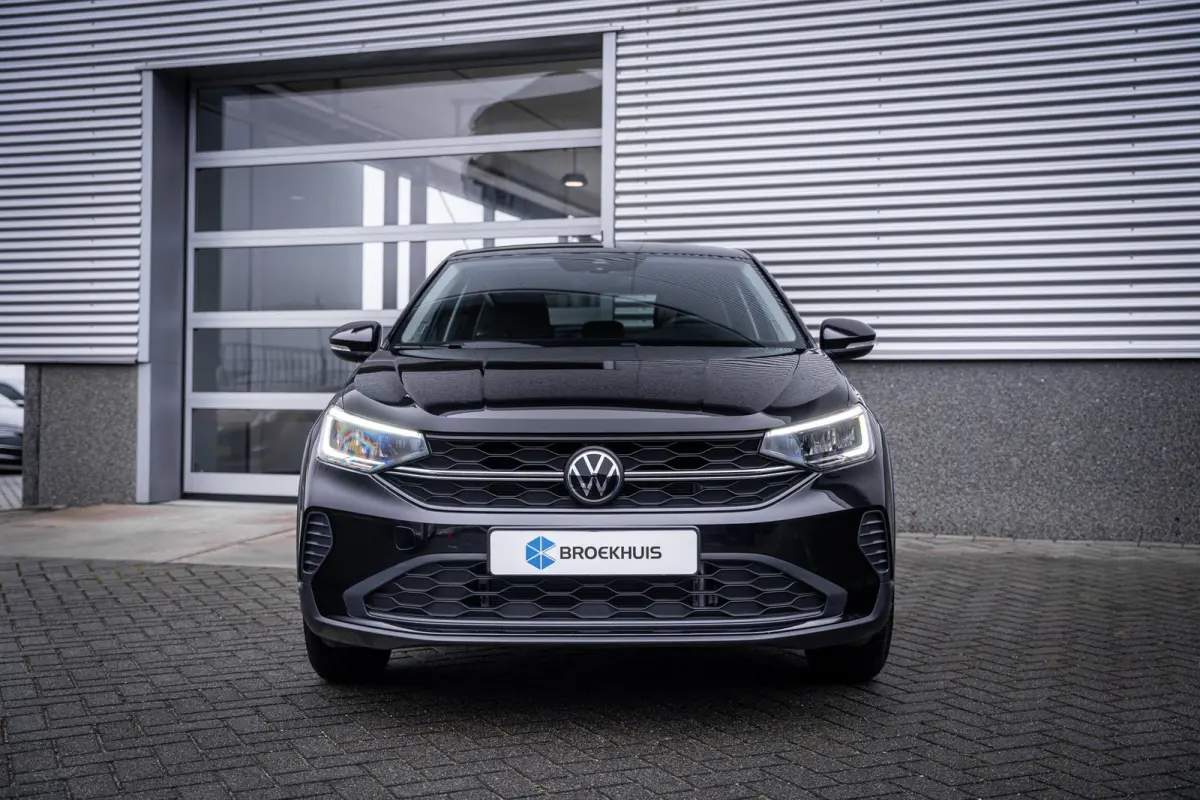 Edition | 'App-Connect' smartphone integratie | Achterlichten LED | Afstandscontrolesysteem (Front Assist)