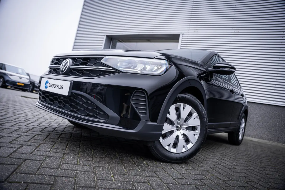 Edition | 'App-Connect' smartphone integratie | Achterlichten LED | Afstandscontrolesysteem (Front Assist)