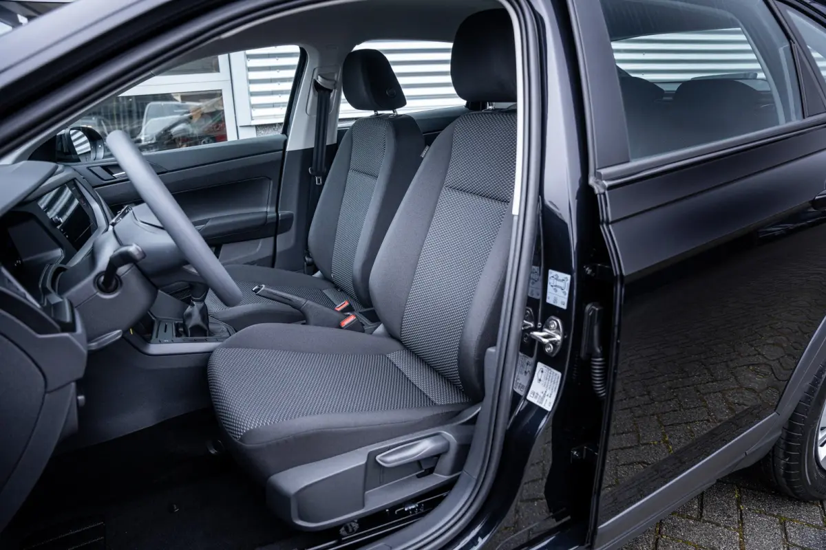 Edition | 'App-Connect' smartphone integratie | Achterlichten LED | Afstandscontrolesysteem (Front Assist)