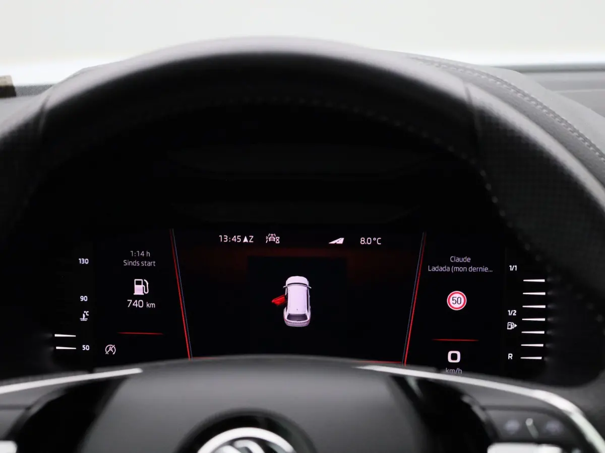 1.5 TSI Sportline Business 7p. PANORAMADAK | SPORTSTOELEN | ELEKTRISCHE STOELEN | ADAPTIEVE CRUISE | CAMERA | NAVIGATIE | APPLE CARPLAY | MEMORY | LMV | LED | STOELVERWARMING | 12 MAANDEN BO