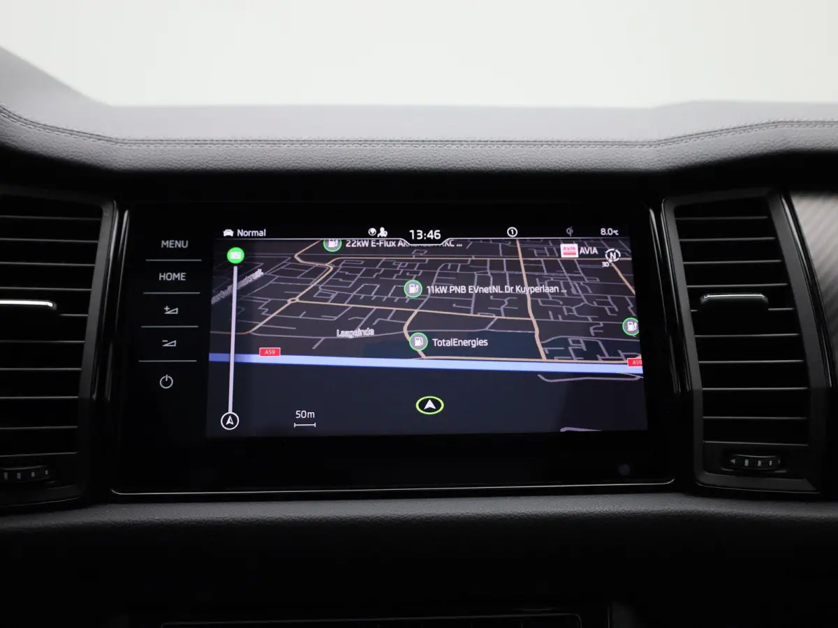 1.5 TSI Sportline Business 7p. PANORAMADAK | SPORTSTOELEN | ELEKTRISCHE STOELEN | ADAPTIEVE CRUISE | CAMERA | NAVIGATIE | APPLE CARPLAY | MEMORY | LMV | LED | STOELVERWARMING | 12 MAANDEN BO