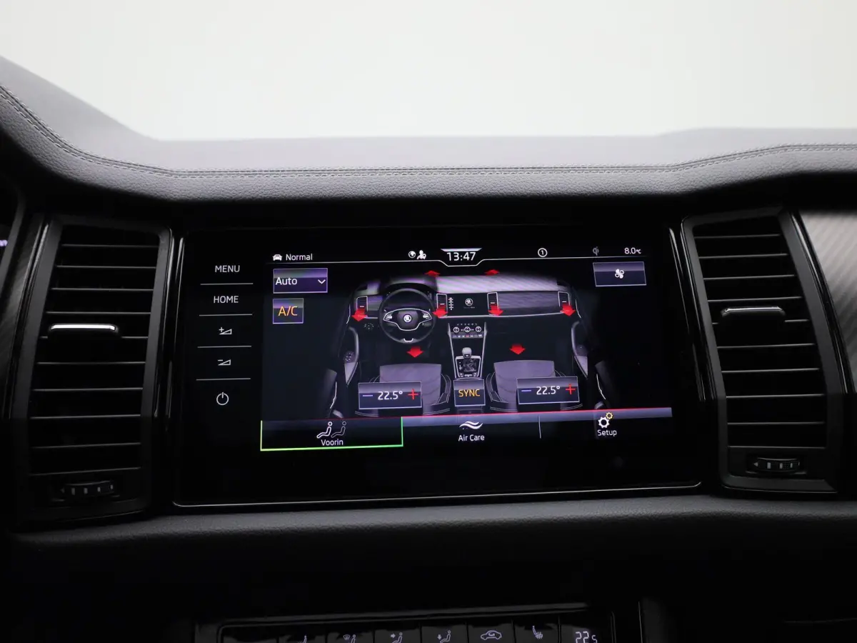 1.5 TSI Sportline Business 7p. PANORAMADAK | SPORTSTOELEN | ELEKTRISCHE STOELEN | ADAPTIEVE CRUISE | CAMERA | NAVIGATIE | APPLE CARPLAY | MEMORY | LMV | LED | STOELVERWARMING | 12 MAANDEN BO