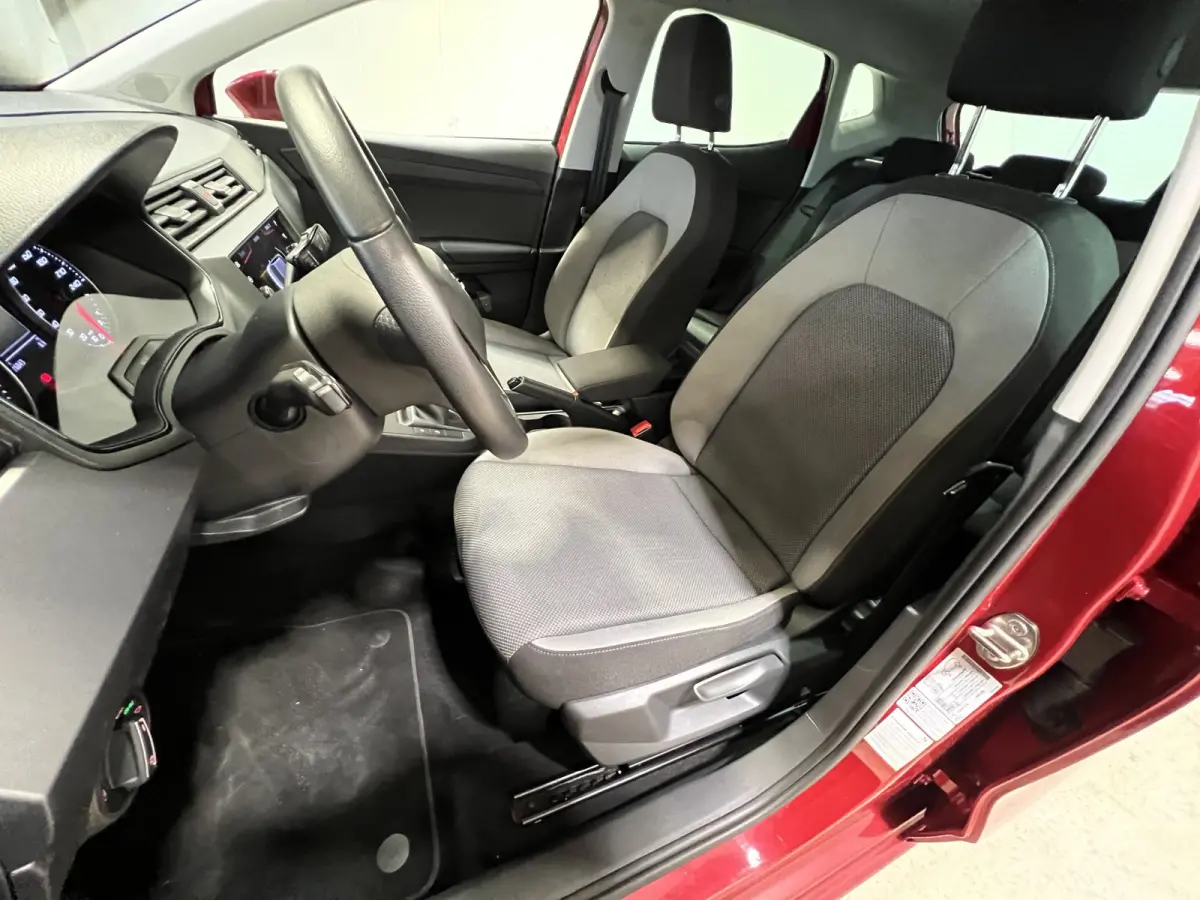 1.0 TSI Style Business Intense | Navigatie/Android/Apple Carplay | PDC V+A incl achteruitrijcamera | Cruise Control | Climate control |