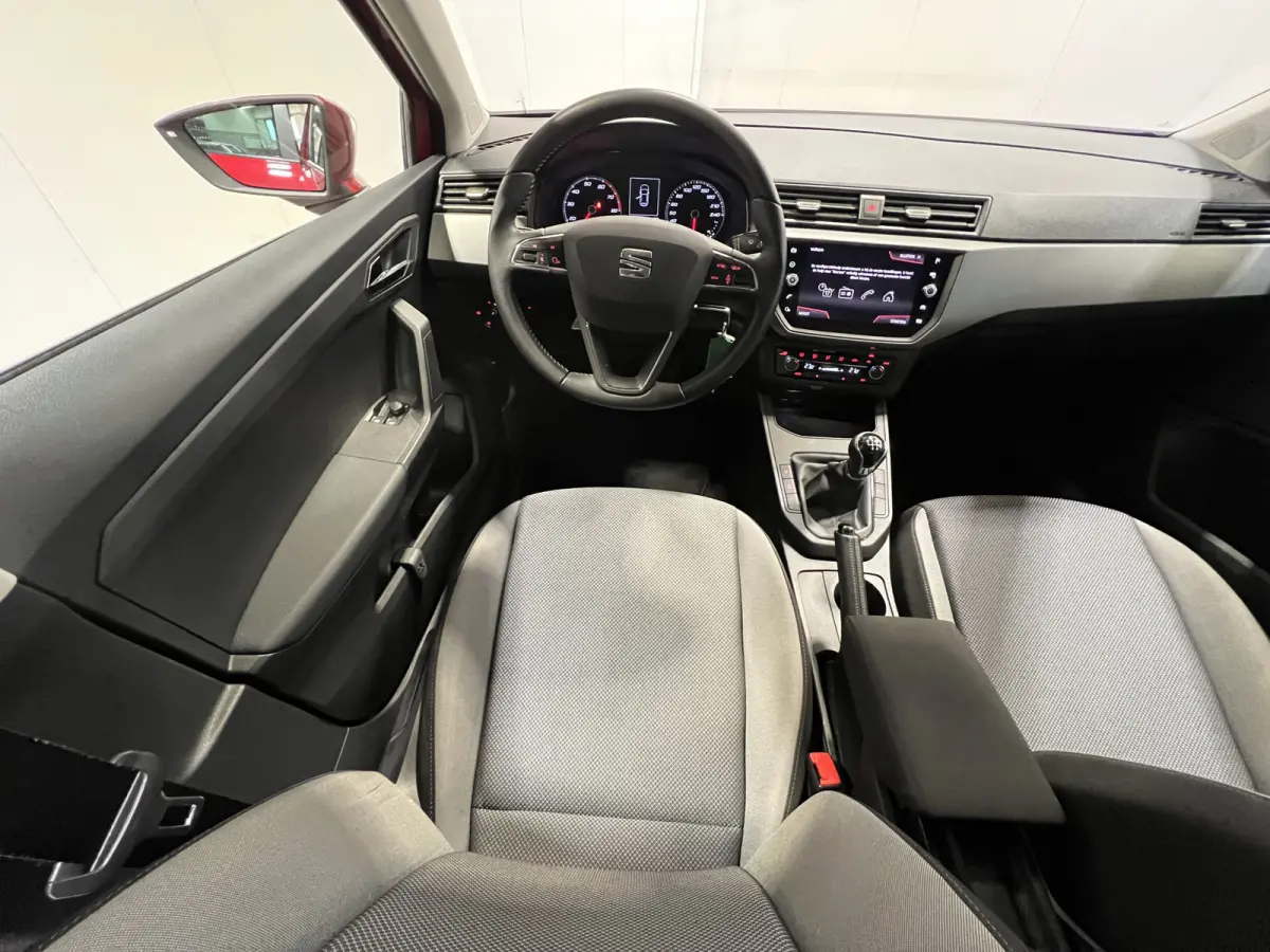 1.0 TSI Style Business Intense | Navigatie/Android/Apple Carplay | PDC V+A incl achteruitrijcamera | Cruise Control | Climate control |