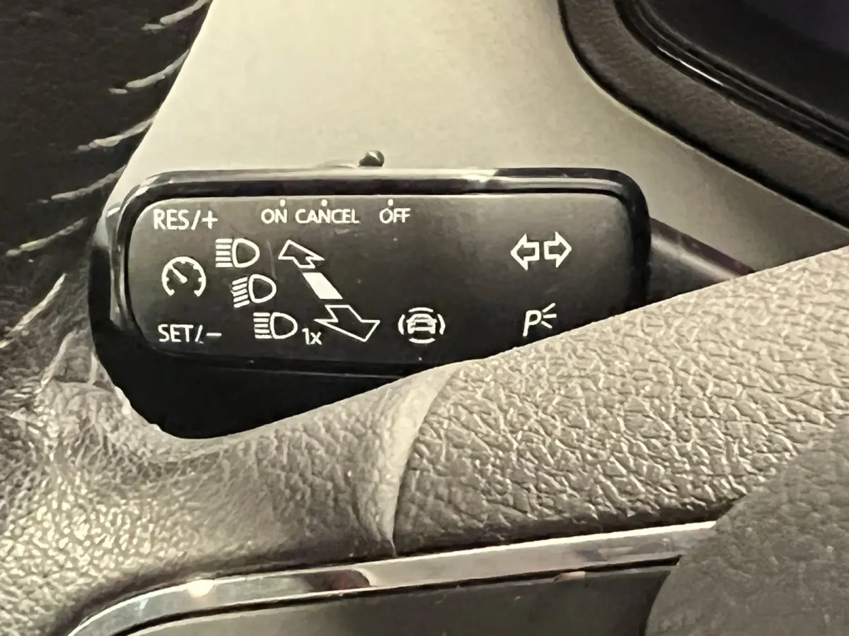 1.0 TSI Style Business Intense | Navigatie/Android/Apple Carplay | PDC V+A incl achteruitrijcamera | Cruise Control | Climate control |