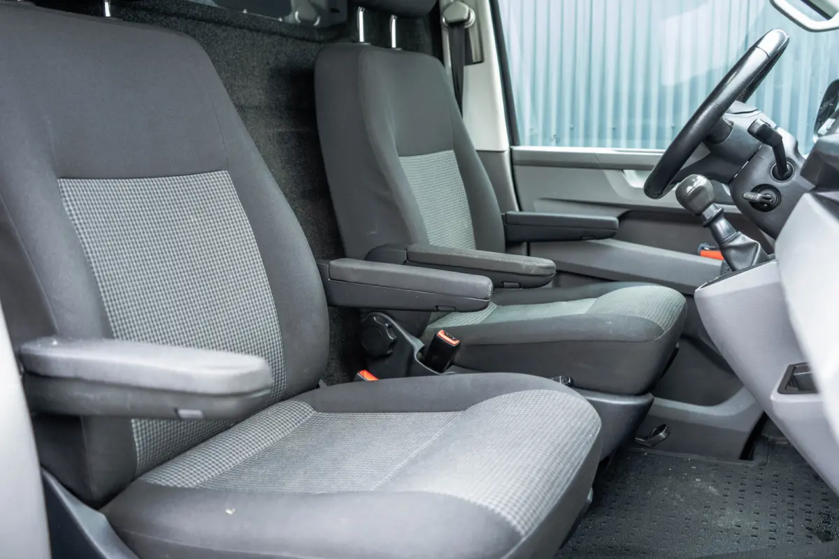 T6.1 2.0 TDI L2H1 | 150 PK | Turbo defect | Carplay | Cruise | Navi | Trekhaak | Airco