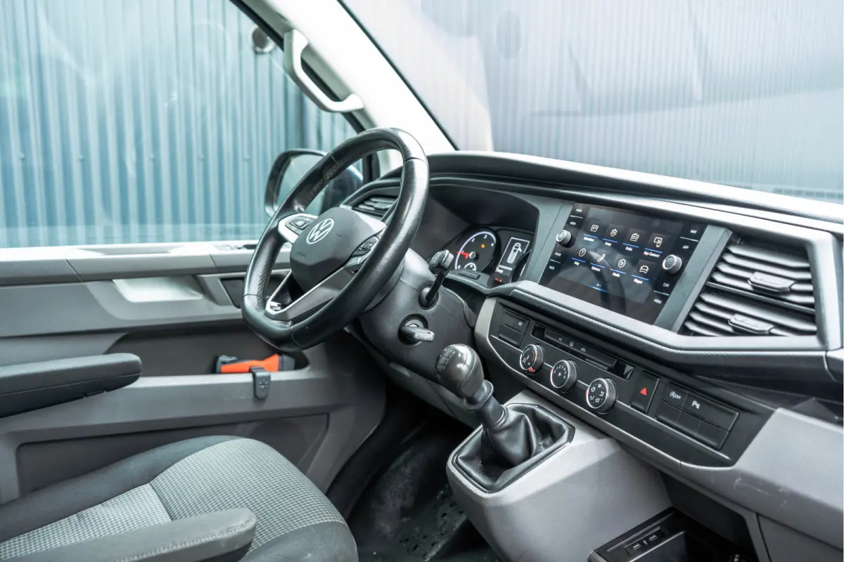 T6.1 2.0 TDI L2H1 | 150 PK | Turbo defect | Carplay | Cruise | Navi | Trekhaak | Airco