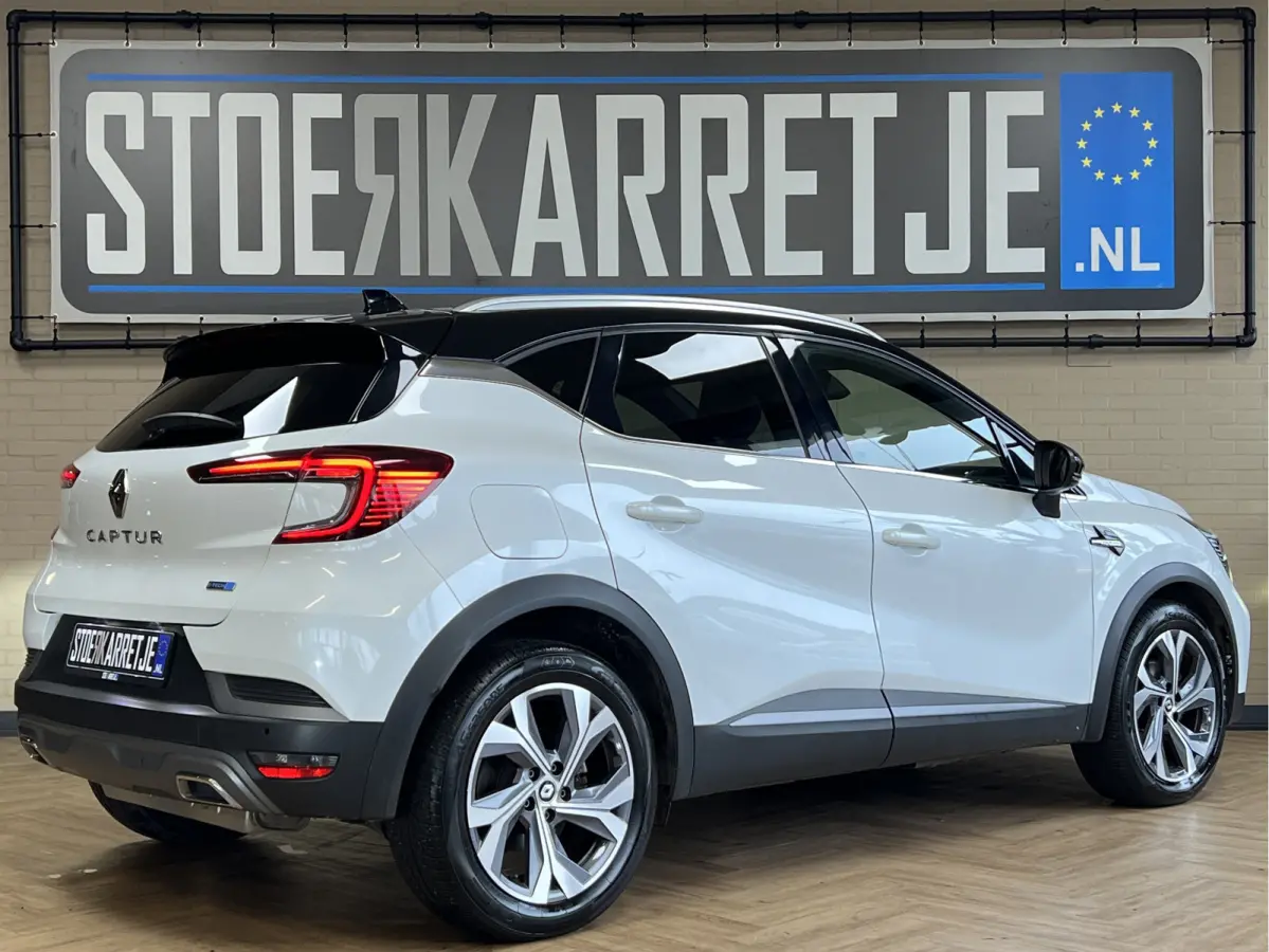 1.6 E-Tech 160 R.S. Line | Groot Navi | 18" | Stoelverwarming | Camera | PDC V+A |