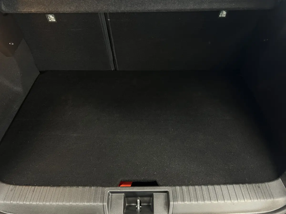 1.6 E-Tech 160 R.S. Line | Groot Navi | 18" | Stoelverwarming | Camera | PDC V+A |