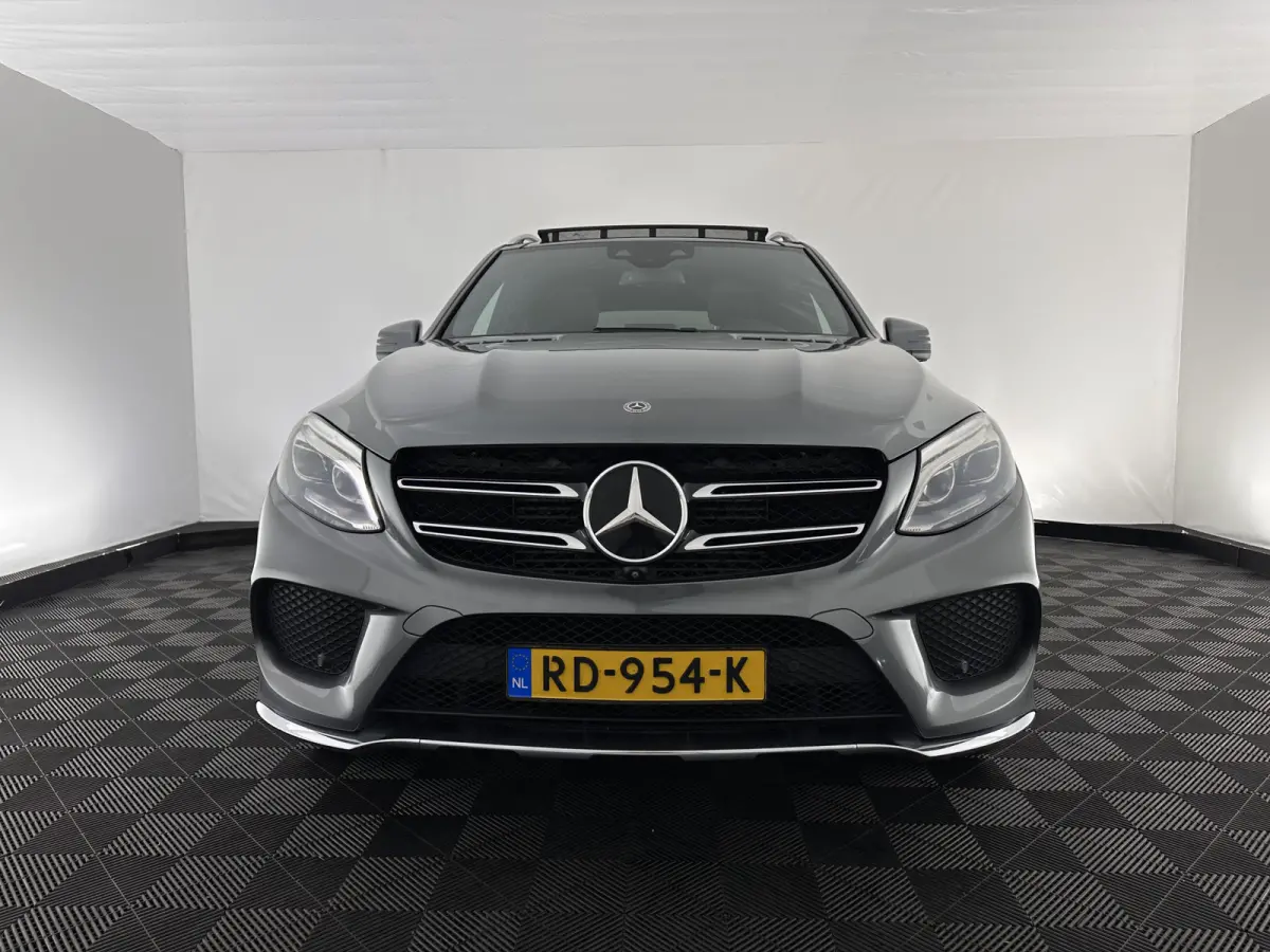 350 d 4MATIC AMG Sport Edition (INCL-BTW) *PANO | DISTRONIC-PLUS | LEATHER | FULL-LED | BLINDSPOT | HARMAN/KARDON | TOPVIEW | MEMORY-PACK | AIRSUSPENSION | HEATED-COMFORTSEATS | NAVI-FULLMAP